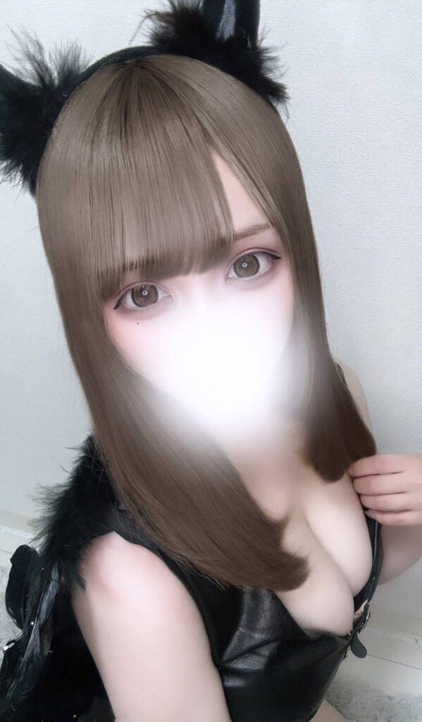 りせさん (20) T155cm/B90(F)/W55/H87
